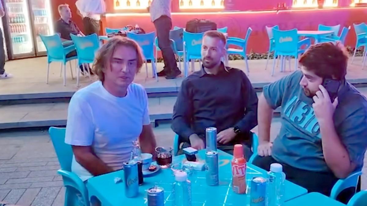 zeljko-mitrovic-u-opustenom-izdanju-poznati-se-okupili-na-festivalu:-milica-milsa-puca-od-ponosa-zbog-mladog-kolege-(video) zeljko-mitrovic-u-opustenom-izdanju-poznati-se-okupili-na-festivalu:-milica-milsa-puca-od-ponosa-zbog-mladog-kolege-(video)