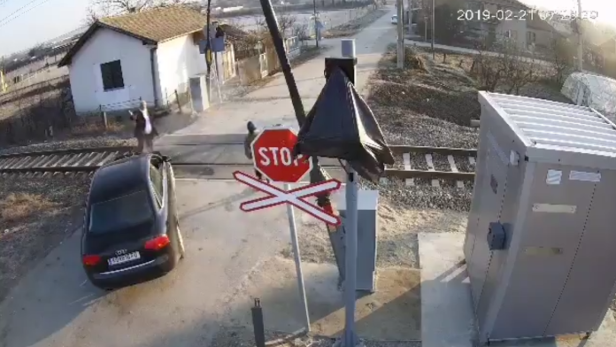 cak-i-ako-vas-vidi-na-vreme,-gotovo-je-nemoguce-da-se-zaustavi!-milekic-otkrio-zasto-opasnost-vreba-na-svakom-pruznom-prelazu:-“zaustavni-put-voza-je-i-do-1.500-metara”