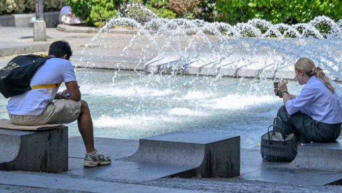 vrucina-ne-popusta:-od-nedelje-ponovo-preko-35-stepeni,-sever-srbije-na-udaru-suse