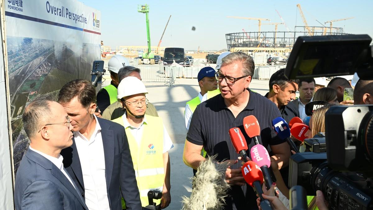 “shvatili-su-da-je-bilo-greska”-vucic-o-sinocnjem-protestu-u-novom-sadu:-bilo-ih-je-1.148,-ljudi-vise-ne-zele-da-ucestvuju-u-nasilju “shvatili-su-da-je-bilo-greska”-vucic-o-sinocnjem-protestu-u-novom-sadu:-bilo-ih-je-1.148,-ljudi-vise-ne-zele-da-ucestvuju-u-nasilju
