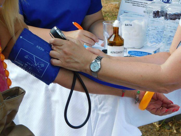 tridesetak-gradana-dnevno:-na-punktu-za-pruzanje-prve-medicinske-pomoci-u-loznici