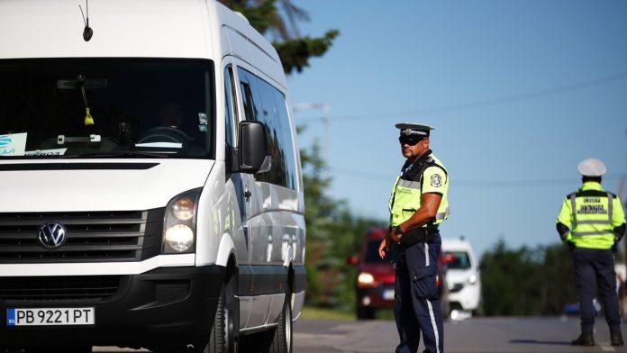 srpski-turisti-iz-prevrnutog-autobusa-na-putu-za-srbiju-cak-84-putnika-spavalo-u-trenutku-nesrece,-svi-prosli-bez-povreda:-preuzelo-ih-drugo-vozilo
