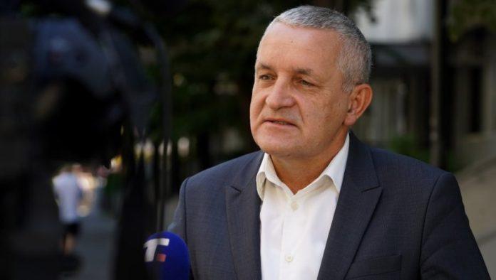 “apsolutno-neprihvatljivo”-linta:-sramno-da-se-krajiski-srbi-hapse-i-presuduju-zbog-upotrebe-nacionalnih-simbola