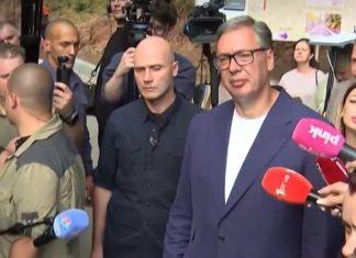 VUČIĆ UBRZAO LEK ZA MALOG ALEKSANDRA Majka dečaka kroz suze se lično zahvalila: “Došla sam da vam se poklonim” vucic-ubrzao-lek-za-malog-aleksandra-majka-decaka-kroz-suze-se-licno-zahvalila:-“dosla-sam-da-vam-se-poklonim”