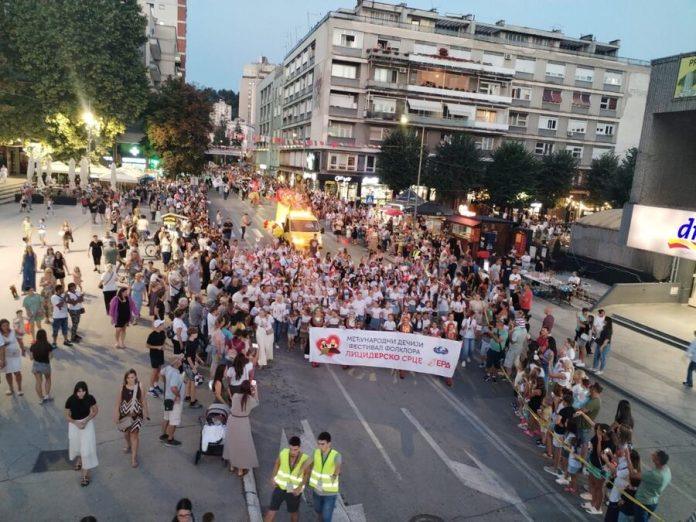 hiljade-dece-iz-13-zemalja-otvorila-18.-“licidersko-srce”-u-uzicu:-“ovde-smo-prvi-put-i-sve-je-lepo,-uzivamo-u-druzenju-i-ucenju-o-drugim-kulturama”-foto/video