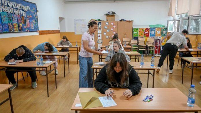 danas-test-iz-srpskog-jezika:-pocinje-mala-matura-za-osmake-koji-nisu-polagali-u-junu