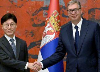 “ŽELIMO DA OTVORIMO JOŠ VIŠE PROSTORA ZA NOVE INVESTICIJE”: Vučić primio akreditivna pisma novoimenovanog ambasadora Republike Koreje “zelimo-da-otvorimo-jos-vise-prostora-za-nove-investicije”:-vucic-primio-akreditivna-pisma-novoimenovanog-ambasadora-republike-koreje
