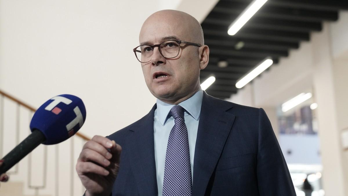 “falsifikuju-istinu”-vucevic:-izdanje-crnogorskog-udzbenika-jos-jedan-sraman-potez-vlasti-iz-podgorice “falsifikuju-istinu”-vucevic:-izdanje-crnogorskog-udzbenika-jos-jedan-sraman-potez-vlasti-iz-podgorice