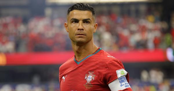 padanje-uverenja-ili-sokantan-obrt?!-ronaldo-najavio-kraj,-ali-englezi-tvrde:-nema-sanse-da-ode-ako-ostane-kratak-za-1.000-golova! padanje-uverenja-ili-sokantan-obrt?!-ronaldo-najavio-kraj,-ali-englezi-tvrde:-nema-sanse-da-ode-ako-ostane-kratak-za-1.000-golova!