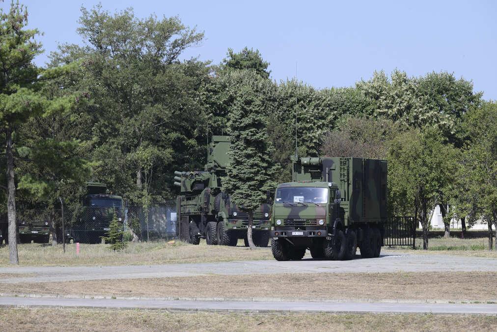 vojska-srbije-pokazala-moc-“pancira-s-1”:-spremne-borbene-posluge,-unistice-sve-sto-leti-do-15-kilometara-visine!-(foto) vojska-srbije-pokazala-moc-“pancira-s-1”:-spremne-borbene-posluge,-unistice-sve-sto-leti-do-15-kilometara-visine!-(foto)