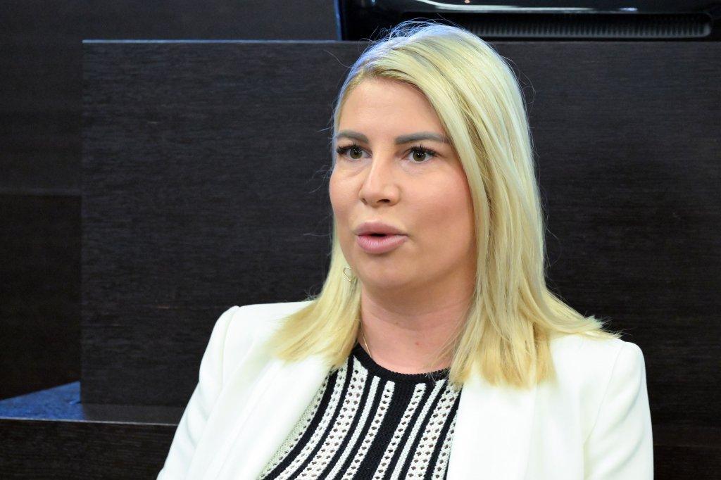 cela-srbija-u-suzama-posle-iznenadnog-oglasavanja-dee-durdevic!-ove-reci-ce-vas-najeziti-–-razorile-su-je-najnovije-vesti! cela-srbija-u-suzama-posle-iznenadnog-oglasavanja-dee-durdevic!-ove-reci-ce-vas-najeziti-–-razorile-su-je-najnovije-vesti!