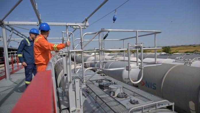 investicija-od-gotovo-4-milijarde-dinara:-pusten-u-rad-modernizovani-industrijski-kolosek-u-rafineriji-nafte-pancevo