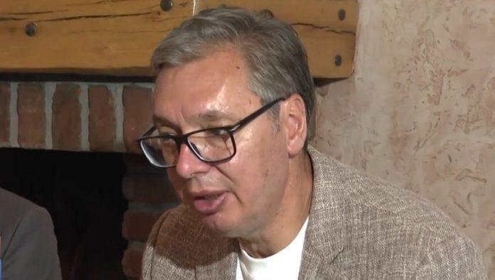 “vazno-pitanje-kako-zaposliti-ljude-u-blacu”:-vucic-najavio-resavanje-problema-nedostatka-fabrika