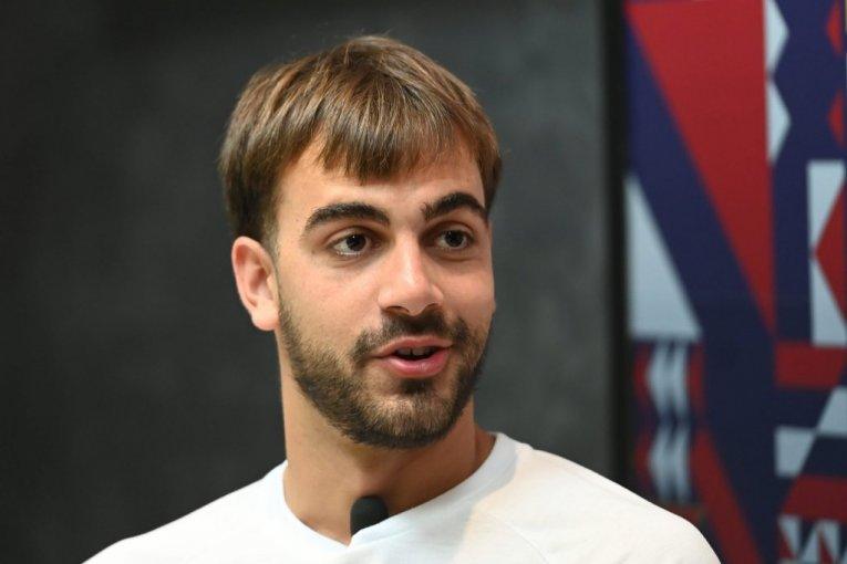 kraj-sage:-potpisao-jovan-milosevic! kraj-sage:-potpisao-jovan-milosevic!