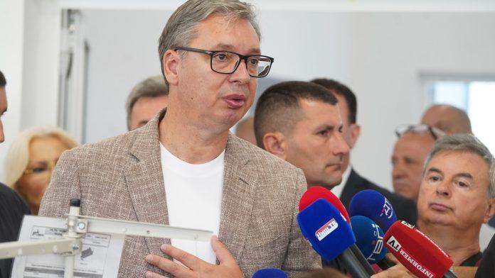 vucic:-kandidat-sns-za-predsednika-ce-se-znati-posle-parlamentarnih-izbora