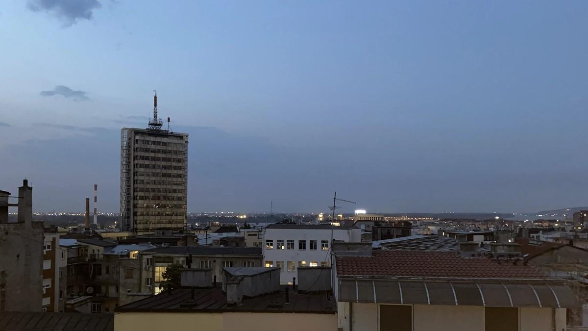 noc-uveliko-pala,-a-beograd-se-ne-hladi!-ziva-u-termometru-i-dalje-preko-30-stepeni,-asfalt-i-dalje-gori,-a-evo-gde-je-trenutno-najprijatnije noc-uveliko-pala,-a-beograd-se-ne-hladi!-ziva-u-termometru-i-dalje-preko-30-stepeni,-asfalt-i-dalje-gori,-a-evo-gde-je-trenutno-najprijatnije