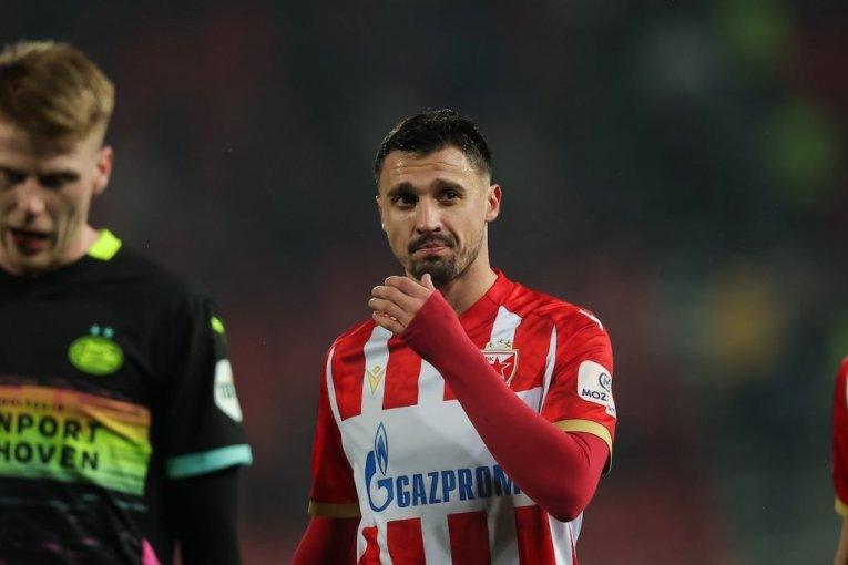 sokantne-slike-sa-marakane:-krunic-izvukao-tezi-kraj,-necete-verovati-kako-izgleda-srpski-fudbaler-(foto) sokantne-slike-sa-marakane:-krunic-izvukao-tezi-kraj,-necete-verovati-kako-izgleda-srpski-fudbaler-(foto)