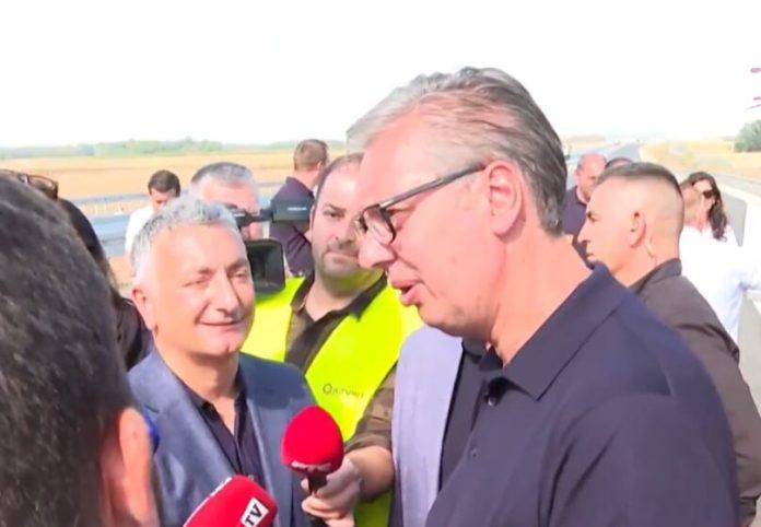 uzivo-vucic-stigao-u-bogatic,-obilazi-radove-na-vaznoj-deonici:-predsednik-porucio-–-“rok-je-do-svetog-nikole,-a-ne-do-kraja-godine!-a-imam-i-jednu-dobru-vest”