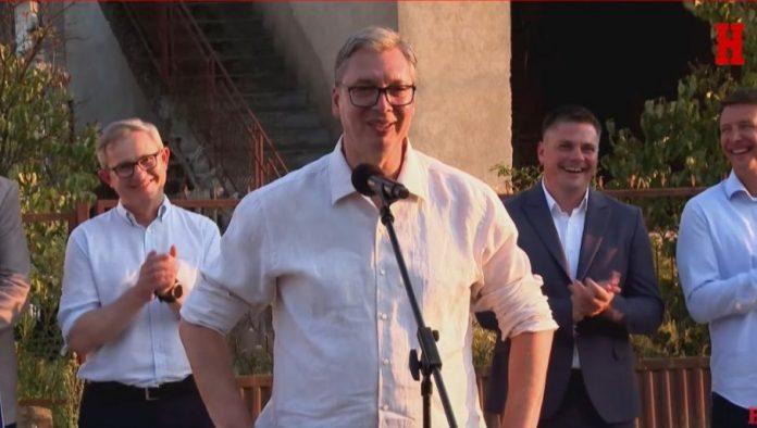 ja-sam-vas-prvi-izabrao!-vucic-u-razgovoru-sa-bivsim-nadredenim-u-vojsci