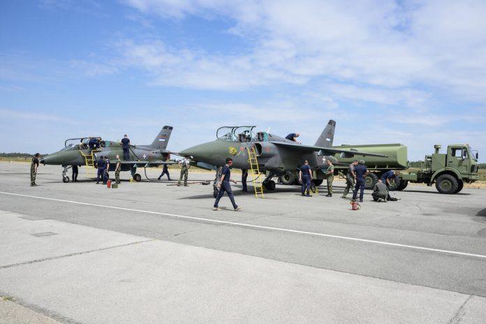 leti-se-i-po-danu-i-po-noci:-srpski-“orlovi”-u-orkestriranoj-akciji-sa-aerodroma-batajnica-(foto/video)