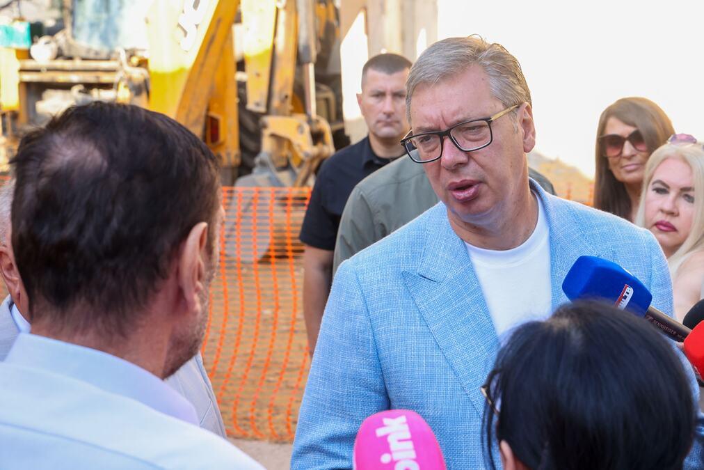 “pomoc-stize-iz-rumunije,-slovacke,-ceske-i-nemacke!”-vucic-saopstio-najnovije-vesti-o-pozarima:-vatrogasci-nadljudske-napore-ulazu,-a-onda-ih-izlazu-napadima “pomoc-stize-iz-rumunije,-slovacke,-ceske-i-nemacke!”-vucic-saopstio-najnovije-vesti-o-pozarima:-vatrogasci-nadljudske-napore-ulazu,-a-onda-ih-izlazu-napadima