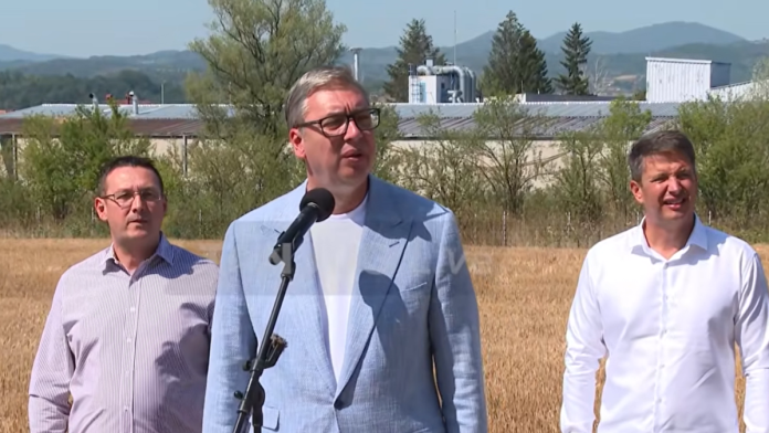 vucic-najavio-poseban-program-za-jug-srbije-i-mnogo-veca-ulaganja,-u-trening-centru-za-dualno-obrazovanje-porucio:-“ovo-je-nesto-sto-ce-da-nas-spasava-u-buducnosti”,-pa-obisao-firmu-mittel-astra