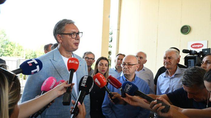 “totalni-je-apsurd-sve-sto-radi-kurti”-vucic-o-pozarima,-izborima,-ruteu-i-kim:-“stavili-ste-potpis-vi-iz-evropske-unije,-kad-cete-da-ispunite?”-(video)