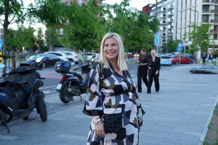 izjava-dee-durdevic-o-otkazu-na-pinku:-voditeljka-sokirala-celu-naciju,-posle-ovoga-sve-je-jasno-da-li-se-vraca-na-tv!