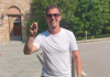 (FOTO) NAŠ PEVAČ SE SA SUPRUGOM I DECOM POKLONIO MOŠTIMA SVECA Oglasio se iz manastira u Grčkoj: “Čeka se oko dva sata” (foto)-nas-pevac-se-sa-suprugom-i-decom-poklonio-mostima-sveca-oglasio-se-iz-manastira-u-grckoj:-“ceka-se-oko-dva-sata”