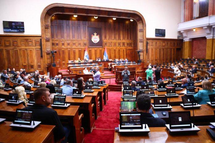 sutra-vanredna-sednica-skupstine-srbije:-prva-tacka-dnevnog-reda-–-predlog-rebalansa-budzeta!
