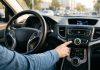Ne uključujte klimu čim sednete u vreli automobil! Stručnjaci savetuju “pravilo 4-20”: Kažu da rashlađuje vozilo dvostruko brže ne-ukljucujte-klimu-cim-sednete-u-vreli-automobil!-strucnjaci-savetuju-“pravilo-4-20”:-kazu-da-rashladuje-vozilo-dvostruko-brze