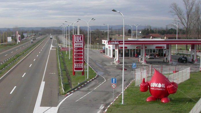 lukoil-srbija-prodaje-cetiri-konzervirane-benzinske-stanice-u-deliblatu,-grlistu-i-pirotu