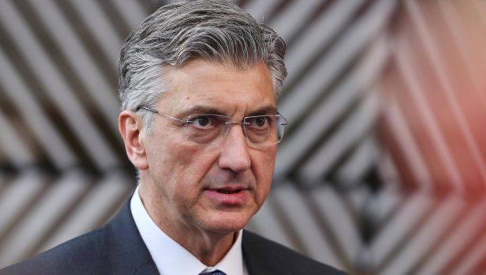 laz-je-kao-bumerang:-kada-se-politicki-narativ-vrati-onima-koji-su-ga-stvorili