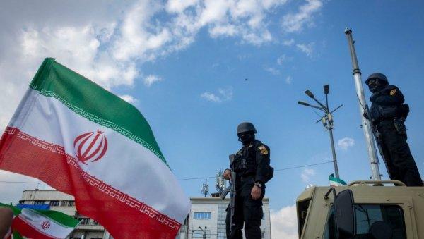 iranska-garda-uzvraca-udarac-„imamo-scenario“-–-spremni-za-ekonomski-rat-sa-sad,-tvrde-da-je-vasington-priznao-vojni-poraz iranska-garda-uzvraca-udarac-„imamo-scenario“-–-spremni-za-ekonomski-rat-sa-sad,-tvrde-da-je-vasington-priznao-vojni-poraz