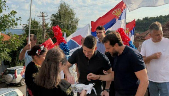 dosta-je-ulozeno,-ali-mora-jos-vise:-milos-pavlovic-razgovarao-sa-mestanima-novog-zavoja