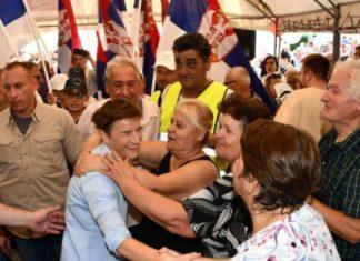 ZA 14 GODINA U BORSKOM OKRUGU BROJ NEZAPOSLENIH UMANjEN ZA 57 ODSTO: Ana Brnabić u Prahovu, otkrila neverovatan podatak (FOTO) za-14-godina-u-borskom-okrugu-broj-nezaposlenih-umanjen-za-57-odsto:-ana-brnabic-u-prahovu,-otkrila-neverovatan-podatak-(foto)