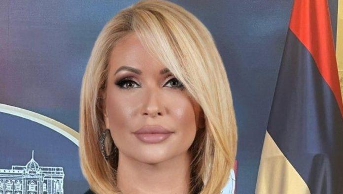 sramota-je-to-sto-radite!-sandra-bozic-blokaderima-“mrznja-prema-vucicu-vam-je-jedini-politicki-program”