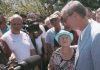 BAKA ODUŠEVLjENO PITALA VUČIĆA DA SE SLIKA SA NjOM: Pogledajte prelepi trenutak sa juga Srbije, bilo je i suza radosnica (VIDEO) baka-odusevljeno-pitala-vucica-da-se-slika-sa-njom:-pogledajte-prelepi-trenutak-sa-juga-srbije,-bilo-je-i-suza-radosnica-(video)