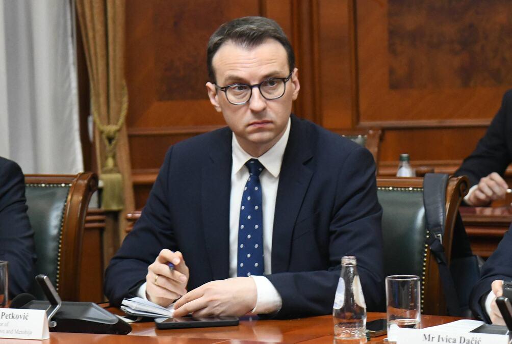 “kurti-nastavlja-sa-necovecnom-kampanjom-politizacije-pitanja-nestalih”-petkovic:-pristina-godinama-odbija-da-postupi-po-zahtevima-beograda “kurti-nastavlja-sa-necovecnom-kampanjom-politizacije-pitanja-nestalih”-petkovic:-pristina-godinama-odbija-da-postupi-po-zahtevima-beograda