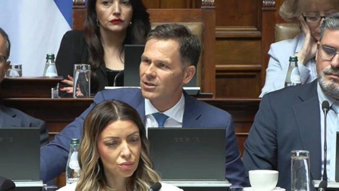 “svim-punoletnim-gradanima-po-6000,-prijave-od-7.-septembra”-mali-o-rebalansu-budzeta-i-jednokratnoj-pomoci-za-socijalno-ugrozene