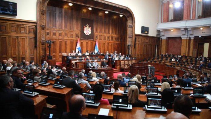 poslanici-nastavljaju-skupstinsku-raspravu:-na-dnevnom-redu-rebalans-budzeta