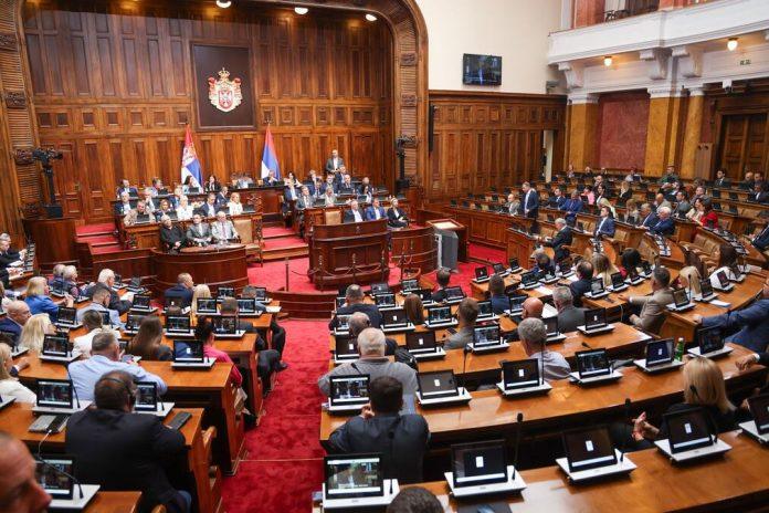 poslanici-nastavljaju-skupstinsku-raspravu:-na-dnevnom-redu-rebalans-budzeta,-rasprava-o-pravosudnoj-akademiji-i-nastavku-projekta-“beograd-na-vodi”
