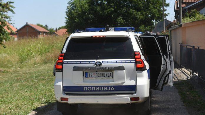 udario-mu-samar,-pa-ga-zamalo-ubio?-uzas-u-leskovcu:-zrtva-pala-na-asfalt-i-zadobila-krvarenje-u-mozgu,-osumnjicenom-izrecena-mera-zabrane-prilaska