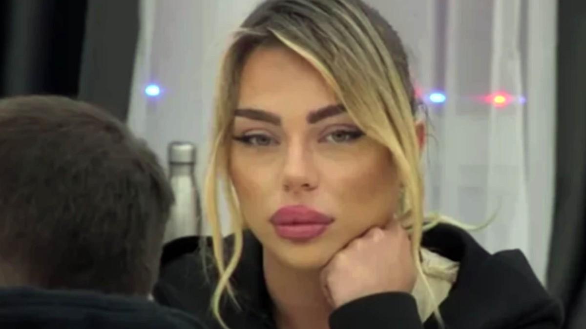 smrtni-slucaj-u-porodici-sofije-janicijevic-oglasila-se-potresnim-recima-slomljena-od-bola:-“izgubio-je-bitku-sa-opakom-bolescu” smrtni-slucaj-u-porodici-sofije-janicijevic-oglasila-se-potresnim-recima-slomljena-od-bola:-“izgubio-je-bitku-sa-opakom-bolescu”