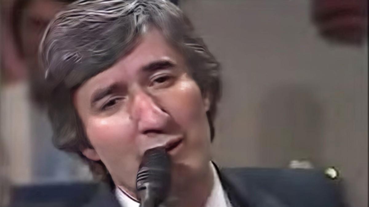 “majka-ga-je-najvise-volela-od-nas-petoro”-brat-tome-zdravkovic-je-pred-smrt-otkrio-detalje-o-legendarnom-pevacu:-“nadzivela-ga-je,-nazalost,-vecno-je-patila” “majka-ga-je-najvise-volela-od-nas-petoro”-brat-tome-zdravkovic-je-pred-smrt-otkrio-detalje-o-legendarnom-pevacu:-“nadzivela-ga-je,-nazalost,-vecno-je-patila”