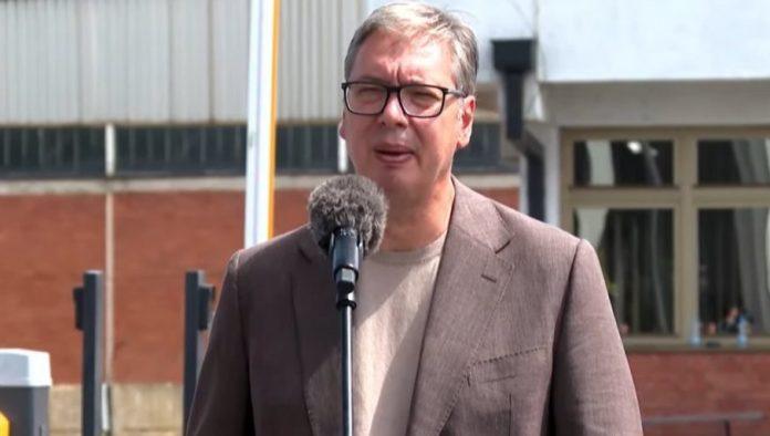 “ti-si-da-igras-fudbal,-a-oni-da-brinu-o-putu”-vucic-decaku-u-rasinskom-okrugu