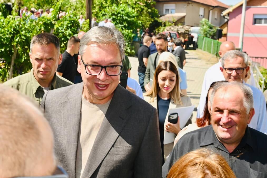 “u-srbiji-sam-se-rodio,-u-srbiji-cu-da-umrem”:-mocne-reci-vucica-o-lazima-da-ce-da-bezi-iz-drzave:-gde-je-vatromet-blokadera-zbog-izbora?-samo-kukaju! “u-srbiji-sam-se-rodio,-u-srbiji-cu-da-umrem”:-mocne-reci-vucica-o-lazima-da-ce-da-bezi-iz-drzave:-gde-je-vatromet-blokadera-zbog-izbora?-samo-kukaju!