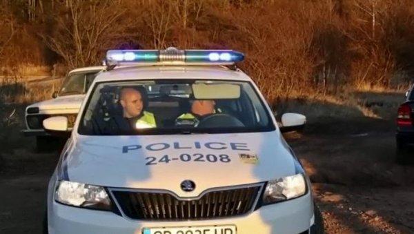 alarm-u-drzavi-pored-srbije!-kupaci-pronasli-ostatke-drona-na-plazi-u-poznatom-letovalistu,-policija-blokirala-celo-podrucje alarm-u-drzavi-pored-srbije!-kupaci-pronasli-ostatke-drona-na-plazi-u-poznatom-letovalistu,-policija-blokirala-celo-podrucje