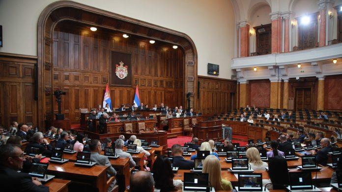 treci-dan-sednice-skupstine-srbije-na-dnevnom-redu-rebalans-budzeta-i-jos-58-tacaka-(video)