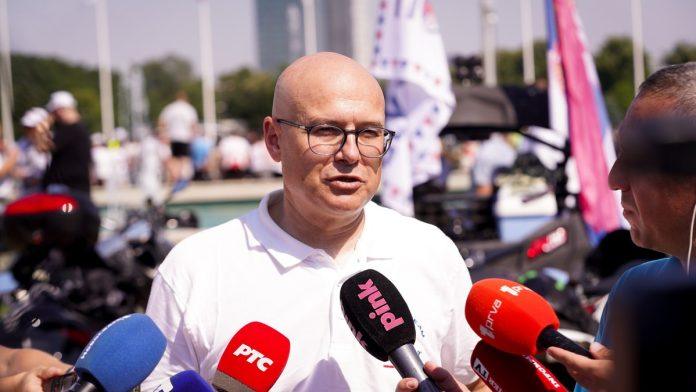 “jelena-jankovic-je-nacionalna-ikona”-vucevic-reagovao-na-napade-na-bivsu-teniserku-nakon-susreta-sa-vucicem:-njen-greh-sto-zeli-da-srbija-ide-napred